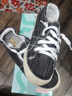 Jelly Bean Sneaks